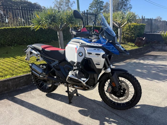 2025 BMW