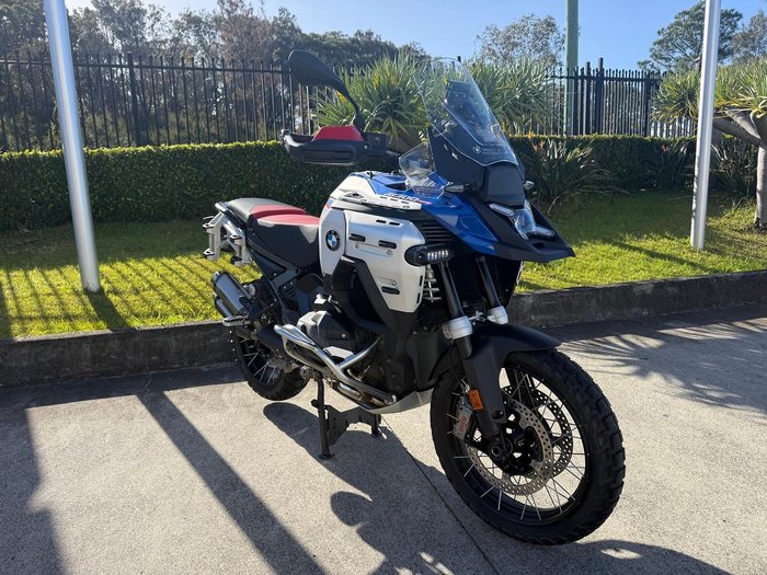 2025 BMW
