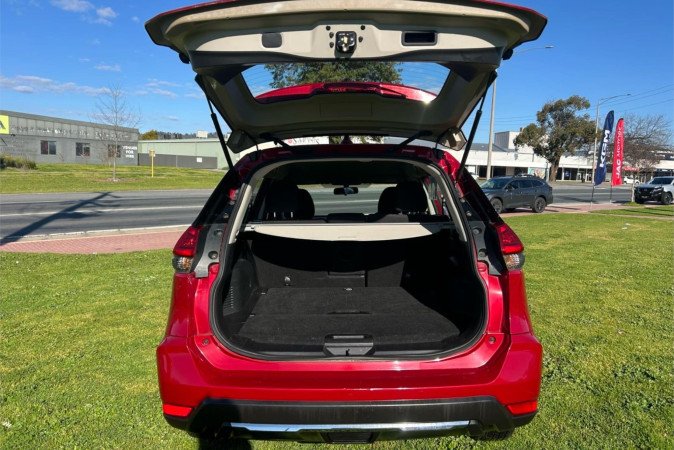 2019 NISSAN X-TRAIL ST (4WD)