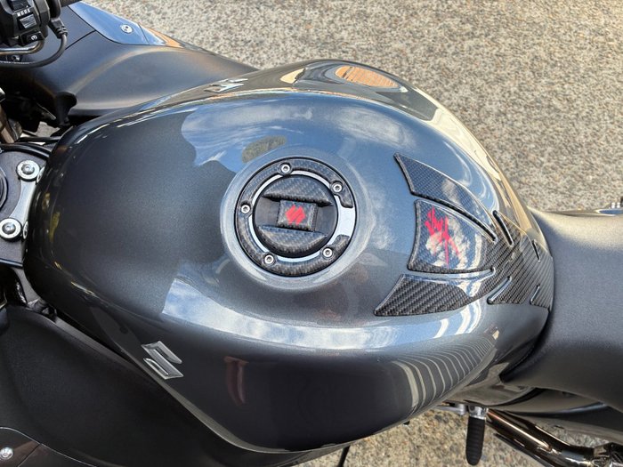 2020 Suzuki GSX1300RA (HAYABUSA) GREY