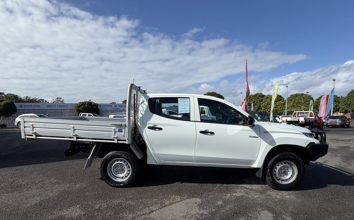 2021 Mitsubishi Triton GLX
