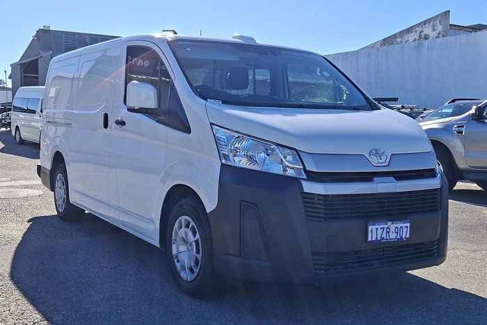 2022 Toyota Hiace