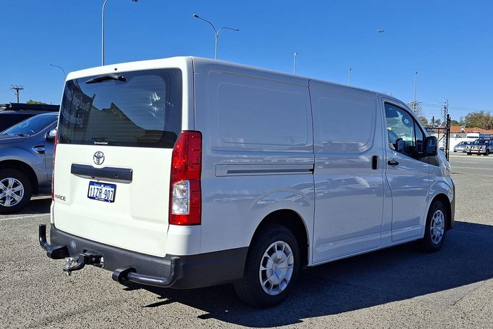 2022 Toyota Hiace