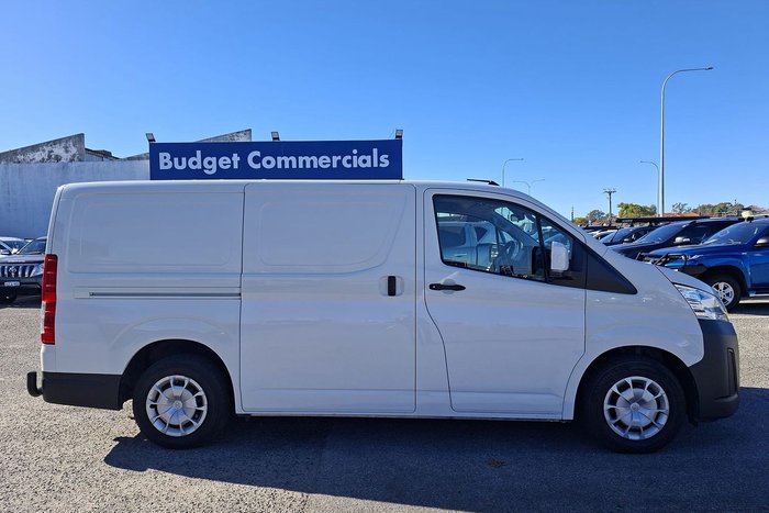 2022 Toyota Hiace