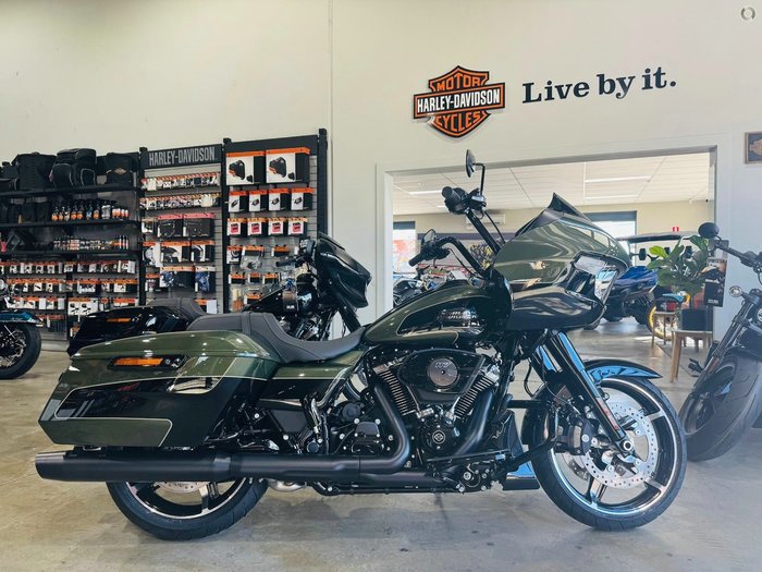 HARLEY-DAVIDSON ROAD GLIDE 117 (FLTRX) ROAD TOURING
