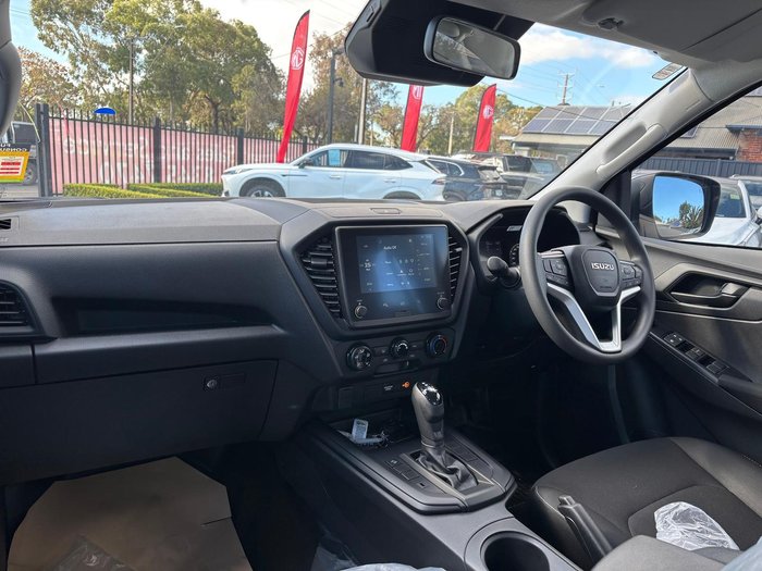 2026 Isuzu D-MAX SX High Ride MY25.5 4x2 Mineral White