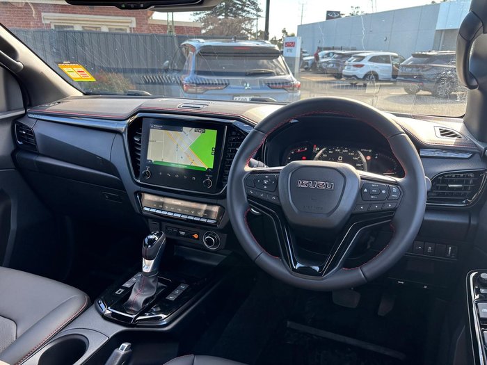 2026 Isuzu D-MAX X-TERRAIN MY25.5 4X4 Dual Range Mineral White