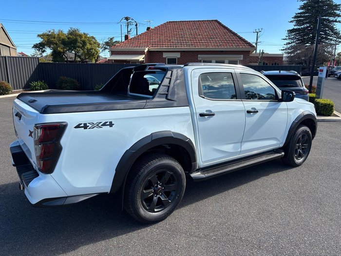 2026 Isuzu D-MAX X-TERRAIN MY25.5 4X4 Dual Range Mineral White