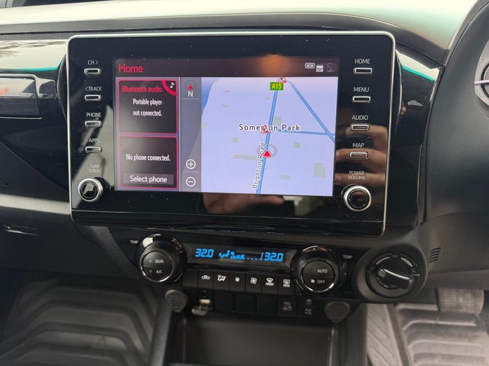 2023 Toyota Hilux SR5