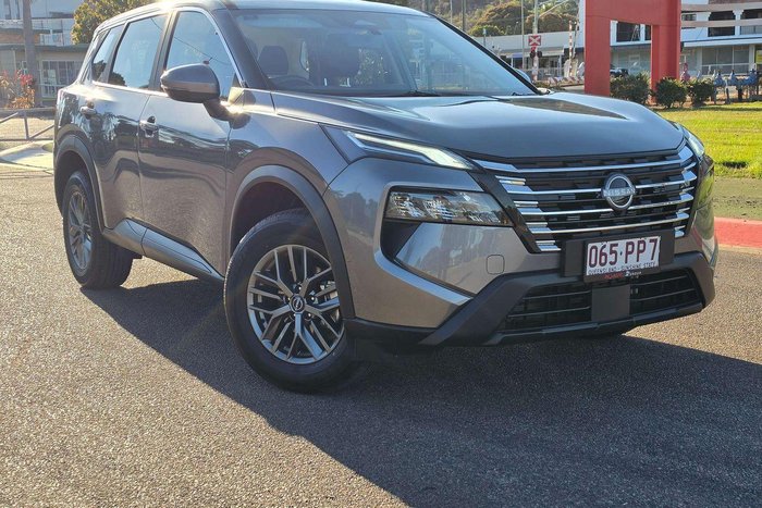 2025 Nissan X-TRAIL ST