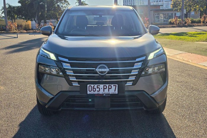2025 Nissan X-TRAIL ST