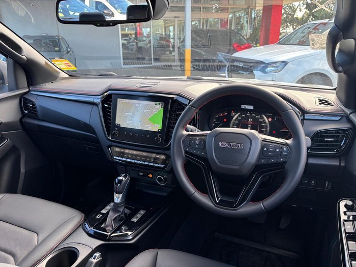 2026 Isuzu D-MAX X-TERRAIN MY25.5 4X4 Dual Range Mineral White