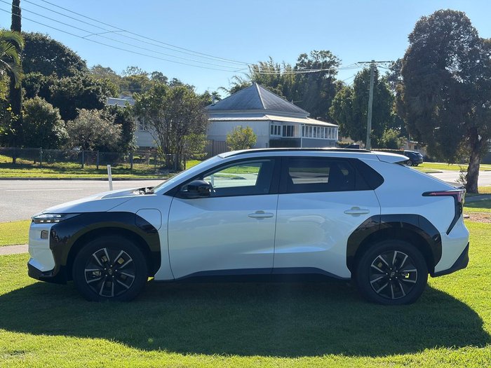 2026 Subaru Solterra AWD