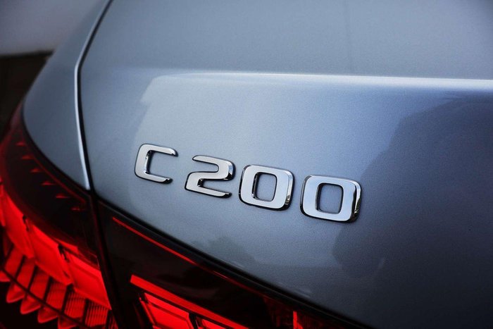 2025 Mercedes-Benz C-Class C200