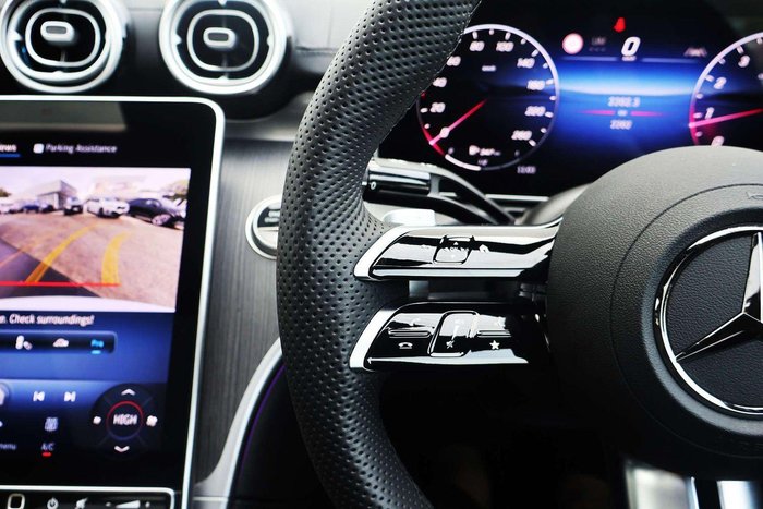 2025 Mercedes-Benz C-Class C200