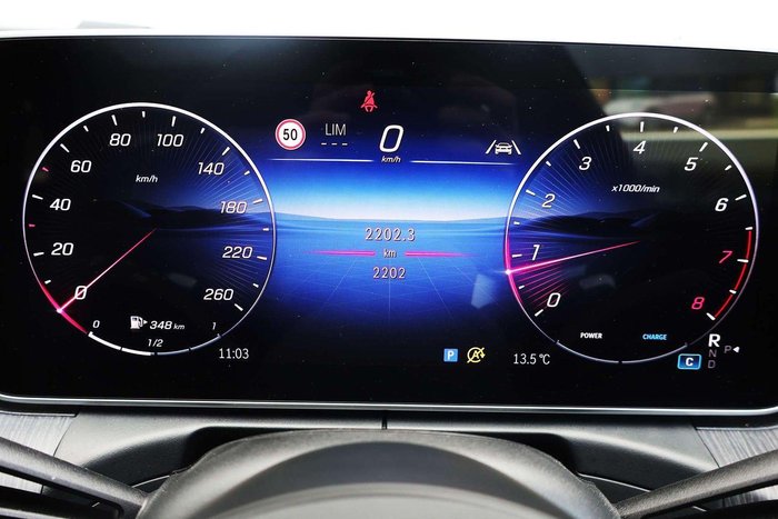 2025 Mercedes-Benz C-Class C200
