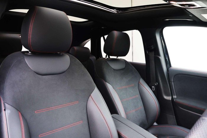 2025 Mercedes-Benz GLA-Class GLA250