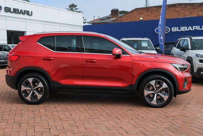 2022 Volvo XC40