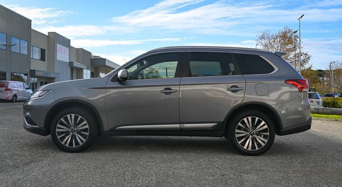 2021 Mitsubishi Outlander LS