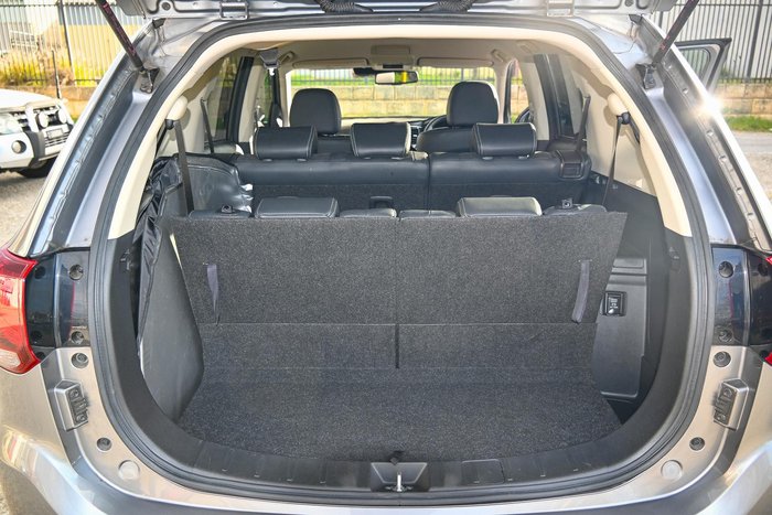 2021 Mitsubishi Outlander LS