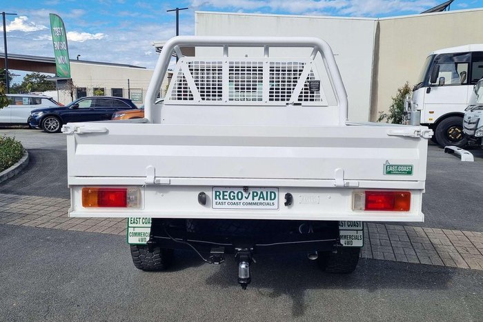 2022 Toyota Hilux SR