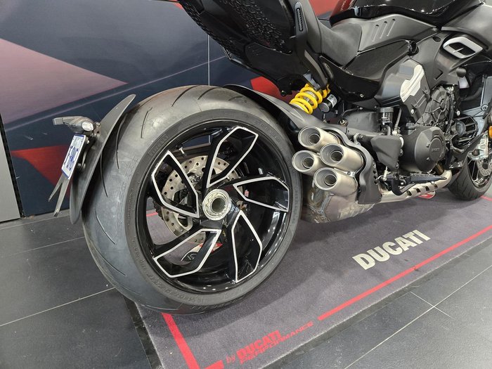 2025 Ducati Diavel V4