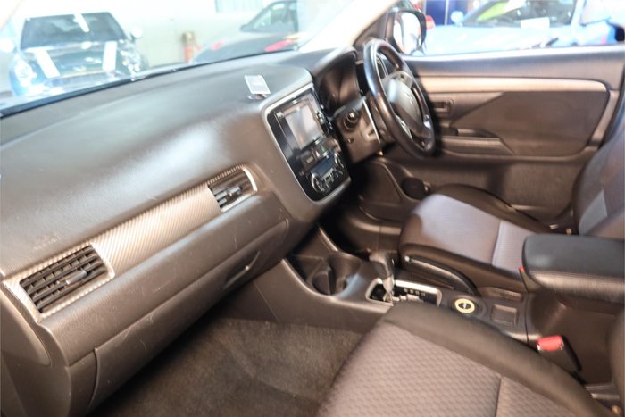 2012 Mitsubishi Outlander LS