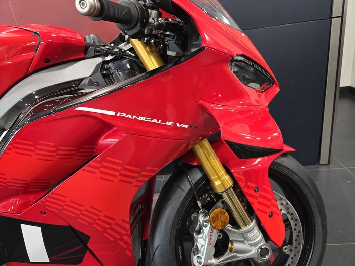 2026 Ducati Panigale V4 S