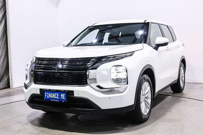 2024 Mitsubishi Outlander ES