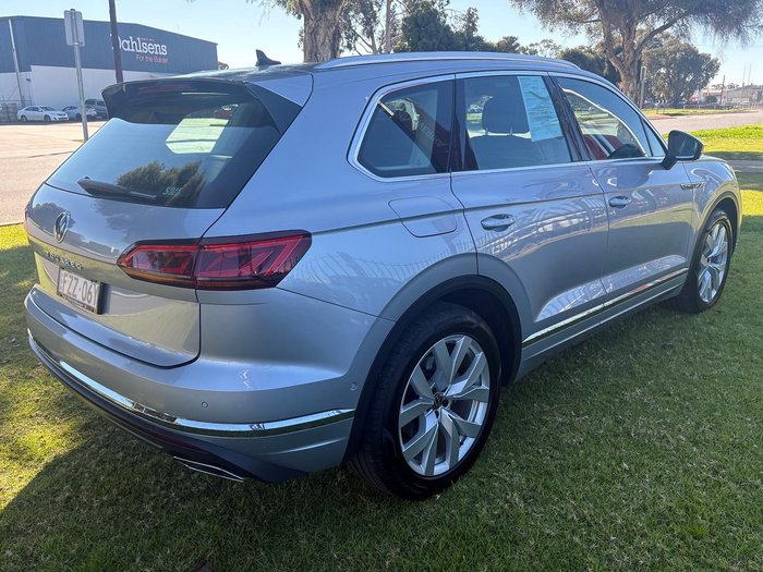 2022 Volkswagen Touareg