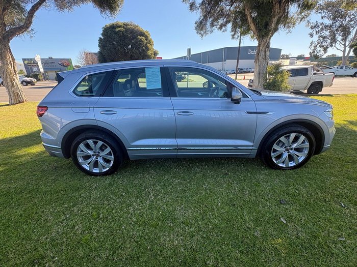 2022 Volkswagen Touareg