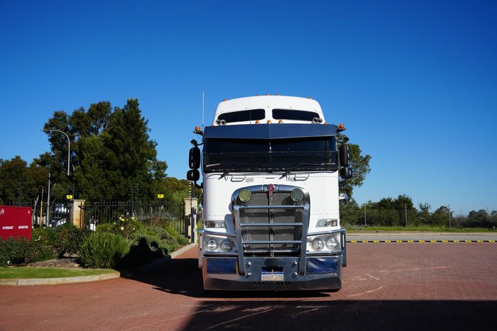 2020 Kenworth K200