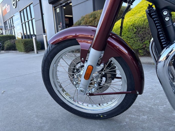 2025 Royal Enfield CLASSIC 650 VALLAM RED