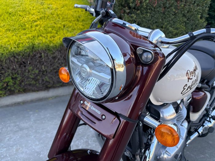 2025 Royal Enfield CLASSIC 650 VALLAM RED