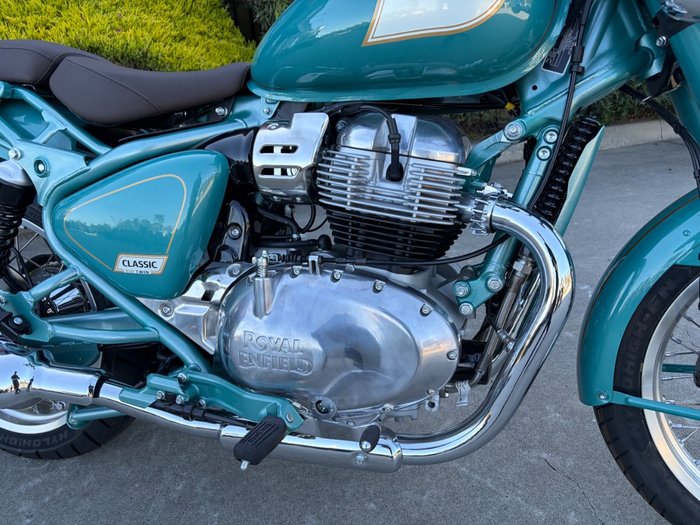 2026 Royal Enfield CLASSIC 650 Green