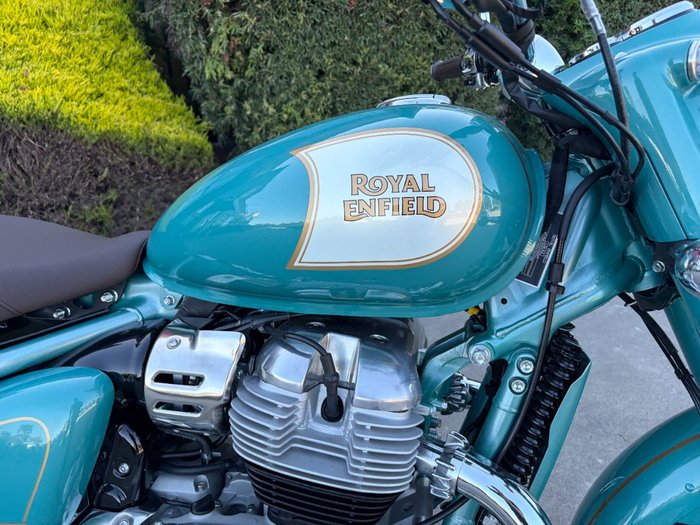 2026 Royal Enfield CLASSIC 650 Green