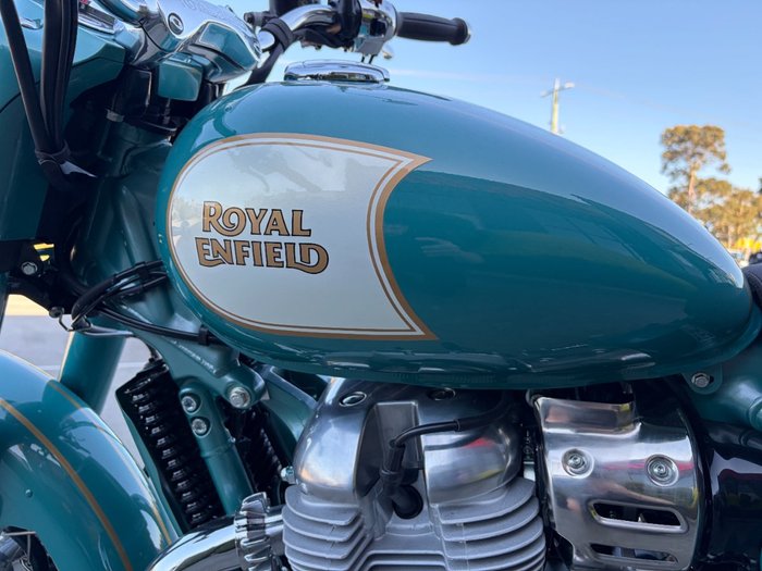 2026 Royal Enfield CLASSIC 650 Green