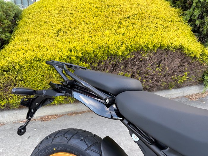 2026 Royal Enfield HIMALAYAN 450 Hanle Black