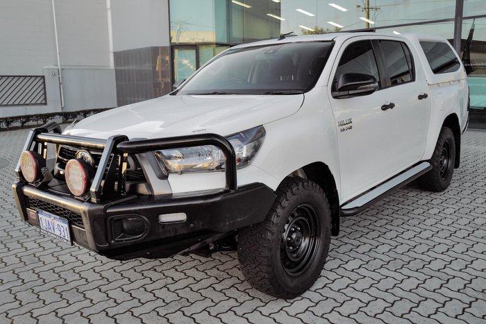2021 Toyota Hilux SR