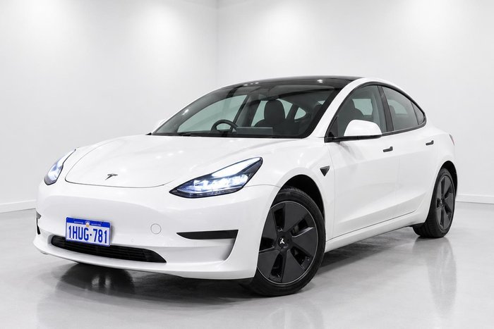 2022 Tesla Model 3 Rear-Wheel Drive