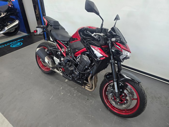 2024 Kawasaki 2024 Kawasaki 900CC (Z900) Sports Red