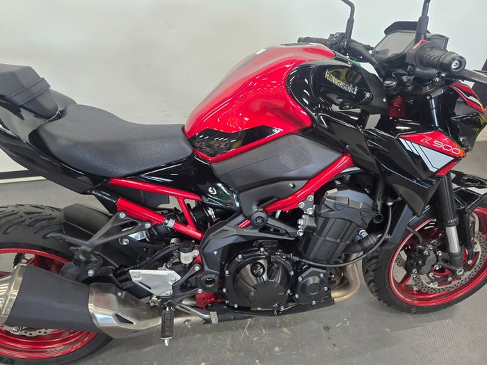 2024 Kawasaki 2024 Kawasaki 900CC (Z900) Sports Red