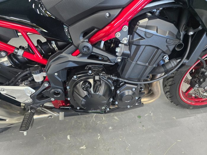 2024 Kawasaki 2024 Kawasaki 900CC (Z900) Sports Red