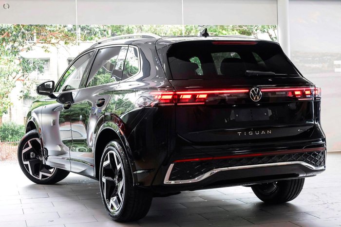 2025 Volkswagen Tiguan 150TSI R-Line