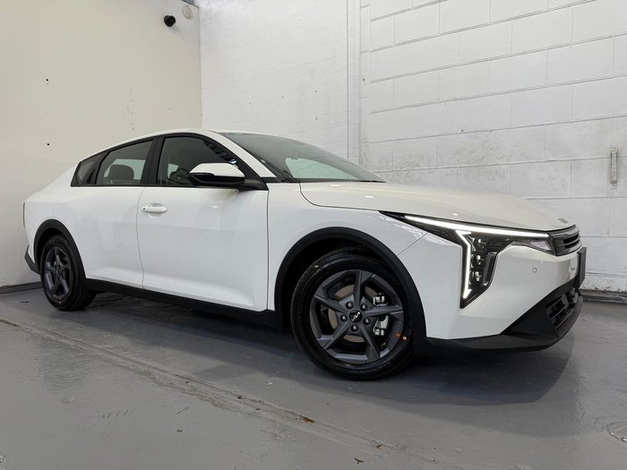 2026 Kia K4 S