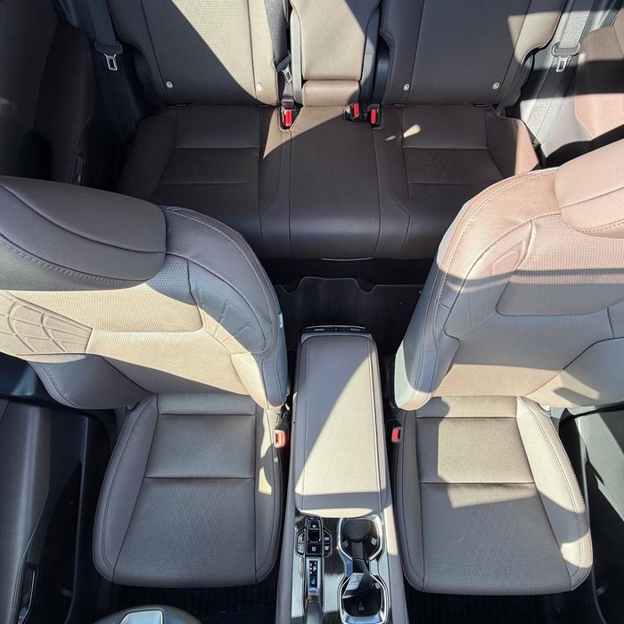 2026 Lexus RX 450h+ Luxury