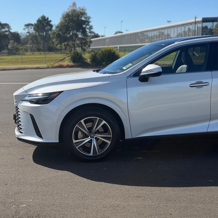 2026 Lexus RX 450h+ Luxury