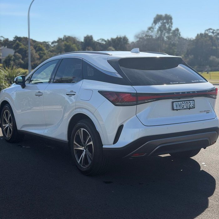 2026 Lexus RX 450h+ Luxury