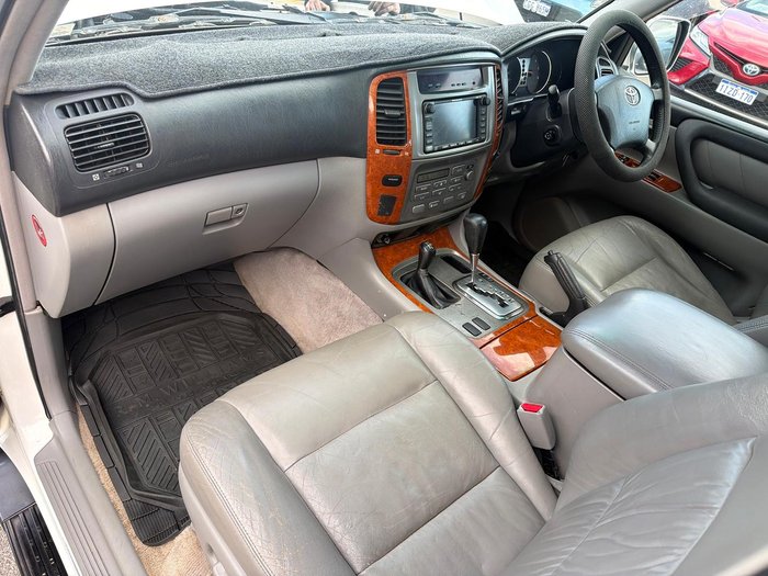 2003 Toyota Landcruiser Sahara