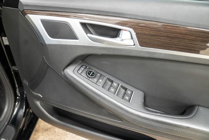 2017 Genesis G80 3.8